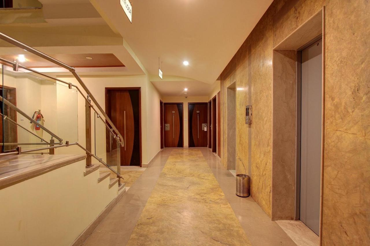 Collection O 29684 Hotel Vikram Palace & Restaurant Dayal Bagh Exterior photo