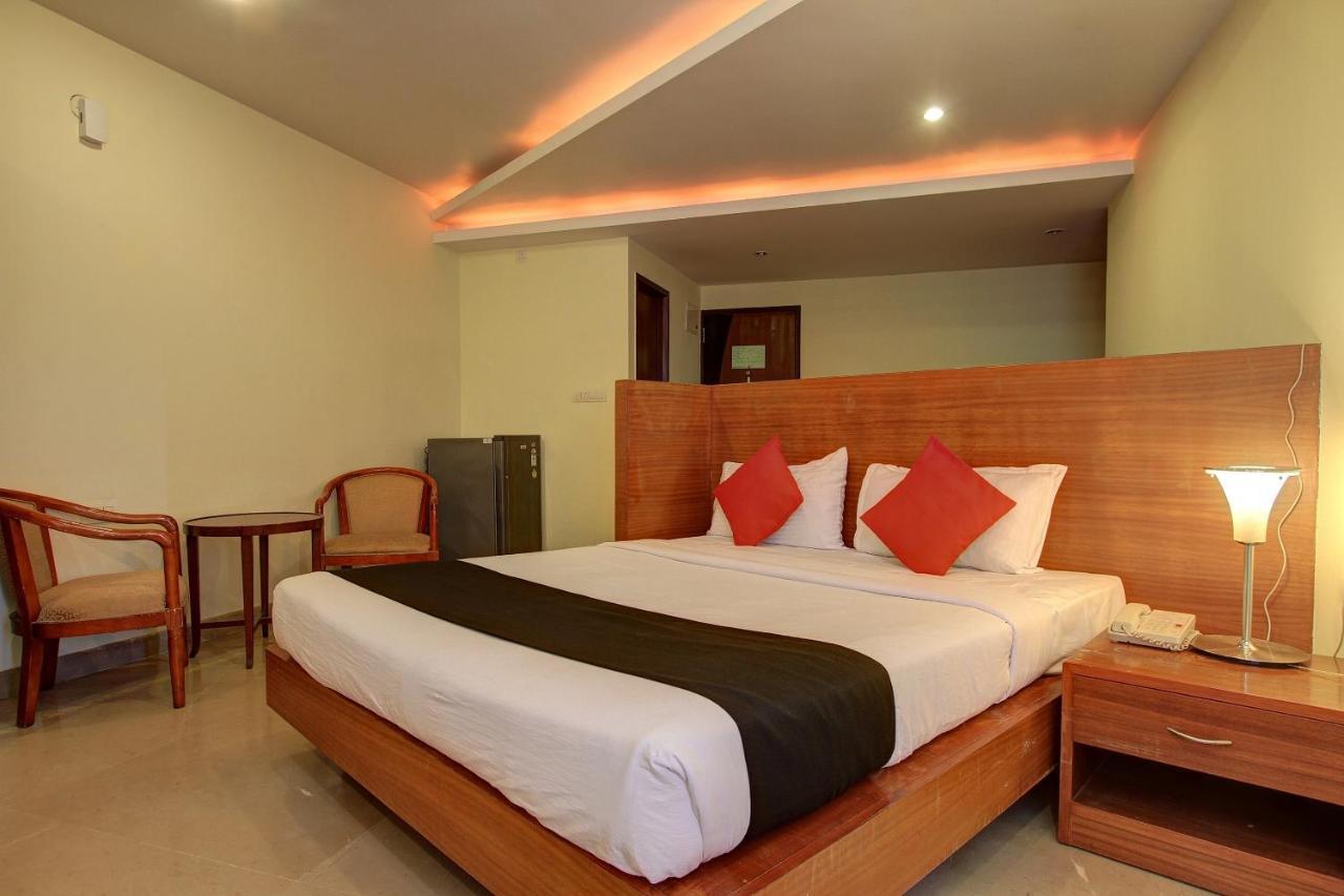 Collection O 29684 Hotel Vikram Palace & Restaurant Dayal Bagh Room photo